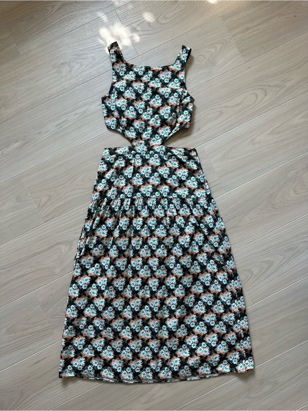 Topshop - Daisy print cutout midi dress